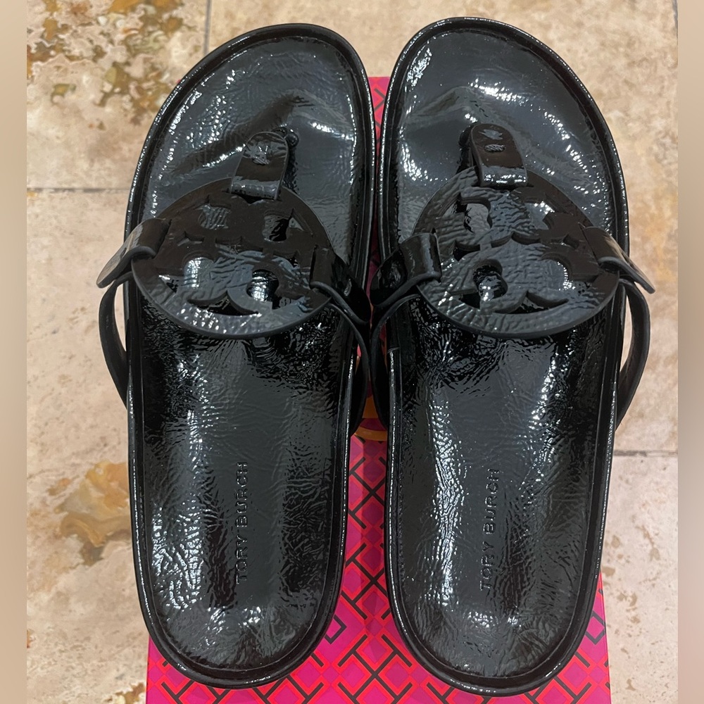New Tory Burch Miller Cloud Lug Sandal, Perfect Black/Petunia 7.5